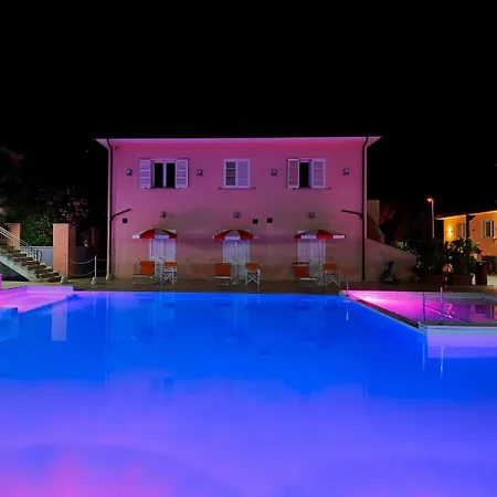 Bolgheri Marina 호텔 4*